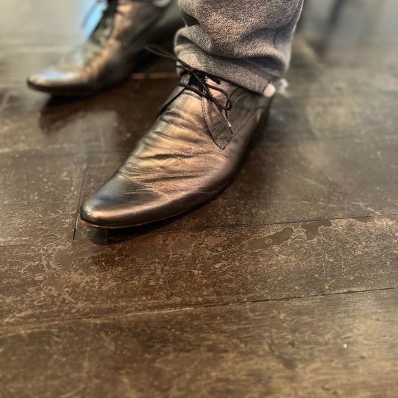 Exclusive Silver Toned Ted Baker Dress Shoes, unique and seriously gorgeous. S10 - Picture 3 of 6